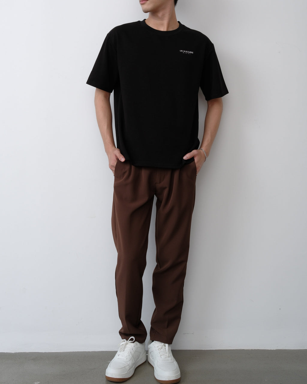 Foundational Classic-Fit Trousers Warm Brown