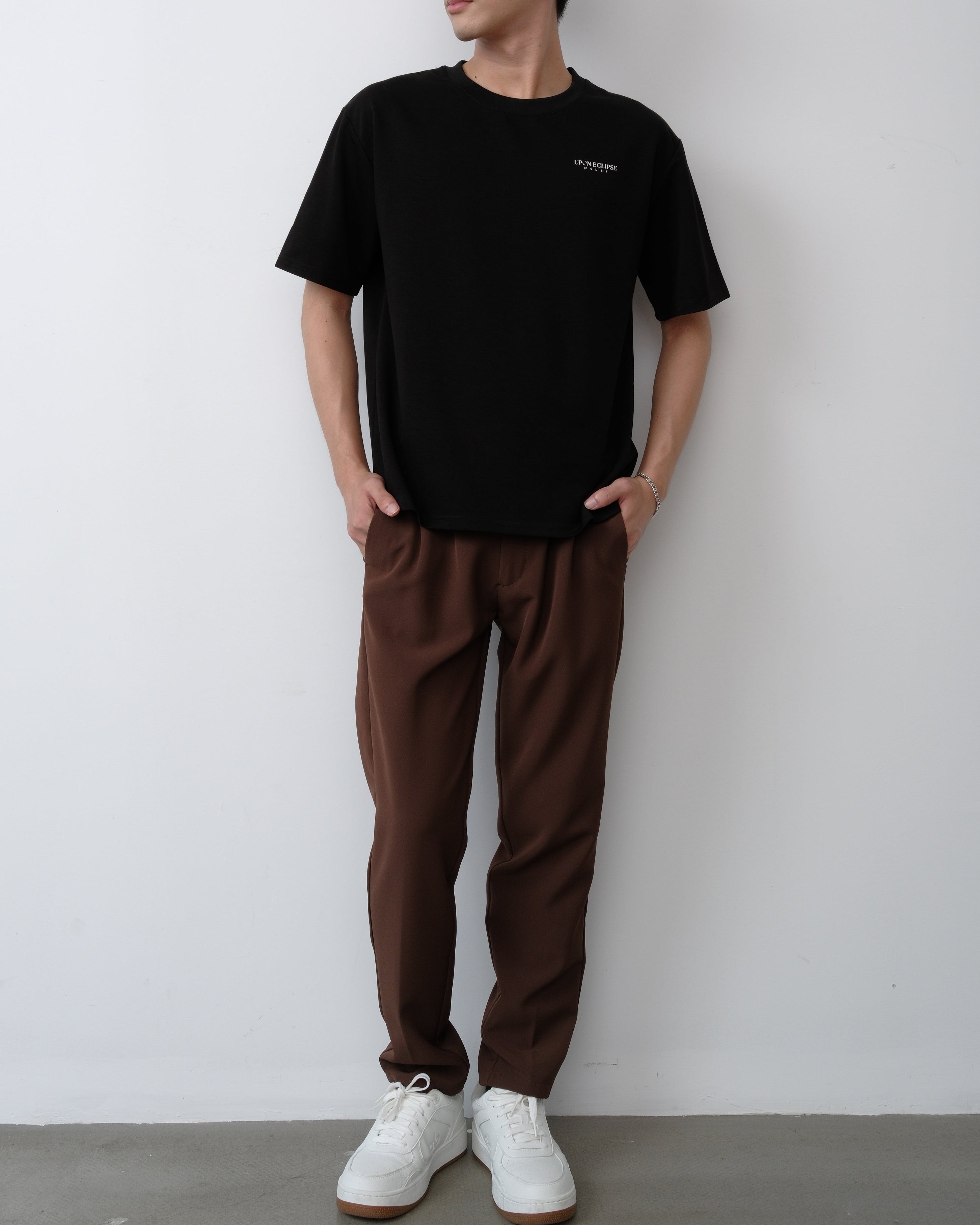 Foundational Classic-Fit Trousers Warm Brown