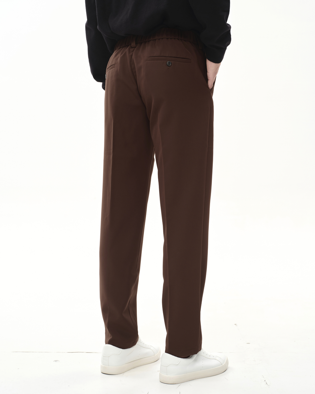 Foundational Classic-Fit Trousers Warm Brown
