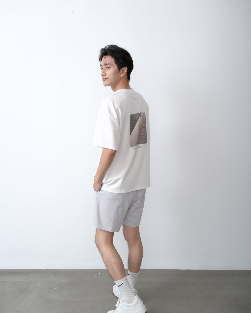 D852 Oversized T-Shirt Classic White