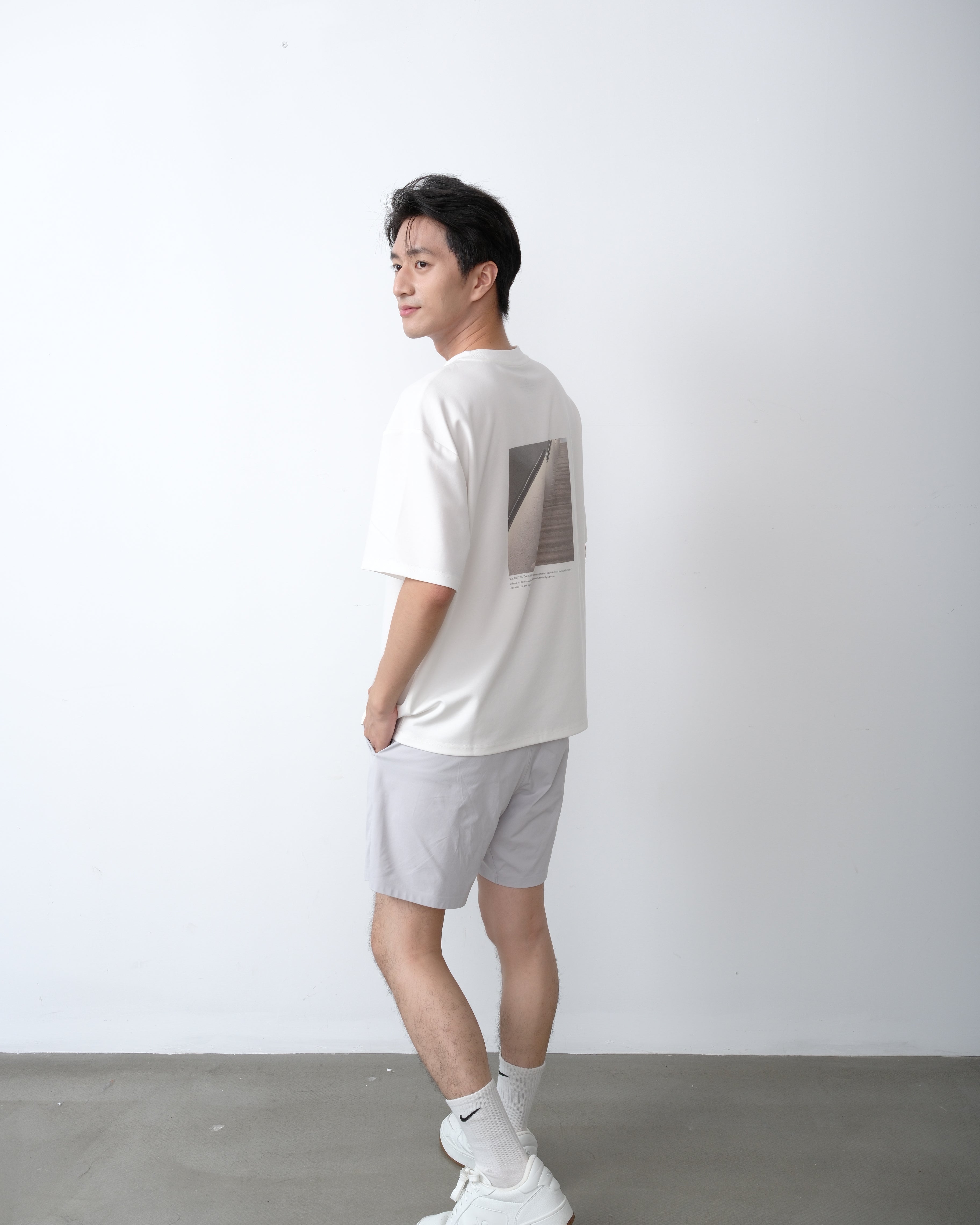 D852 Oversized T-Shirt Classic White