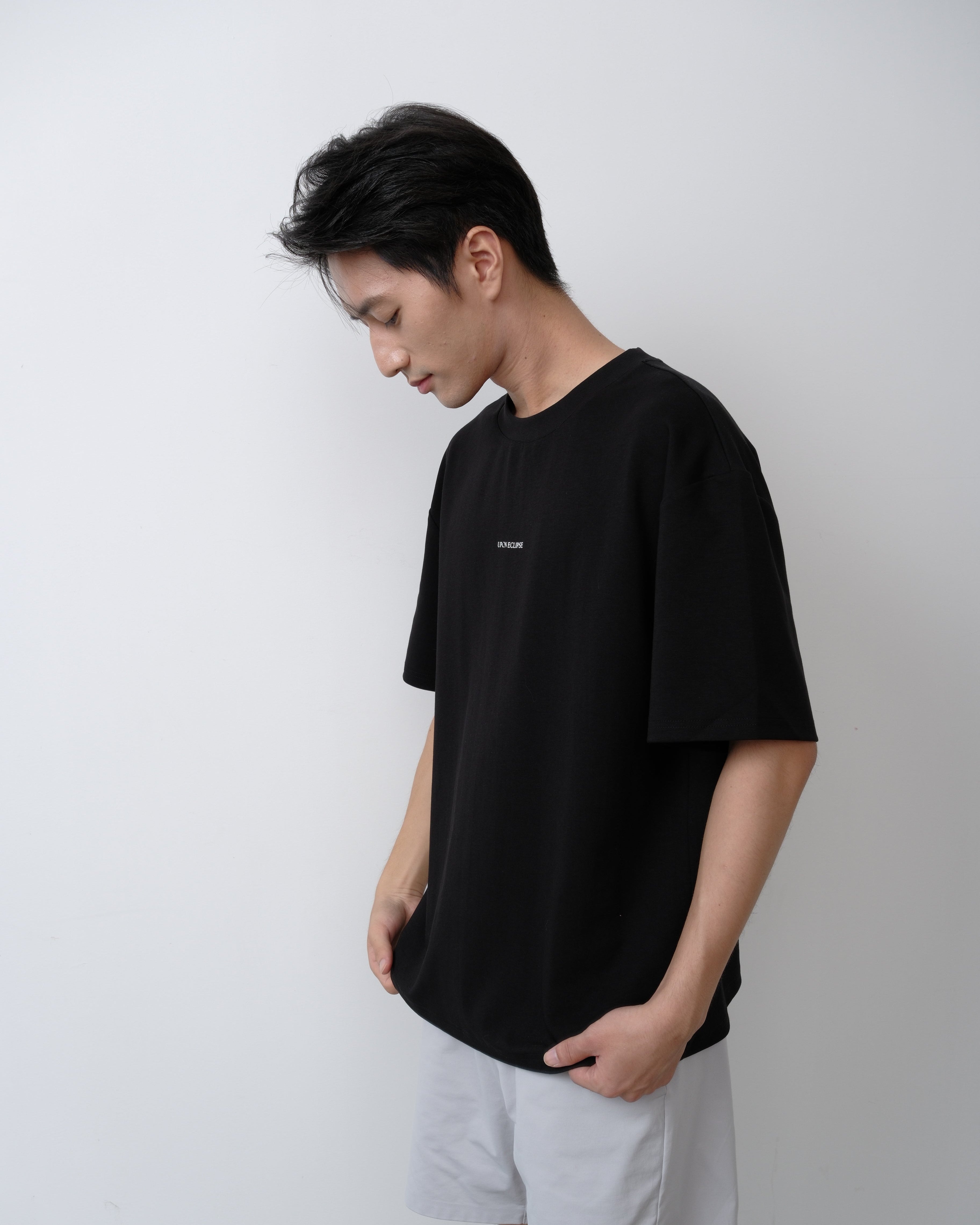 D852 Oversized T-Shirt Matte Black