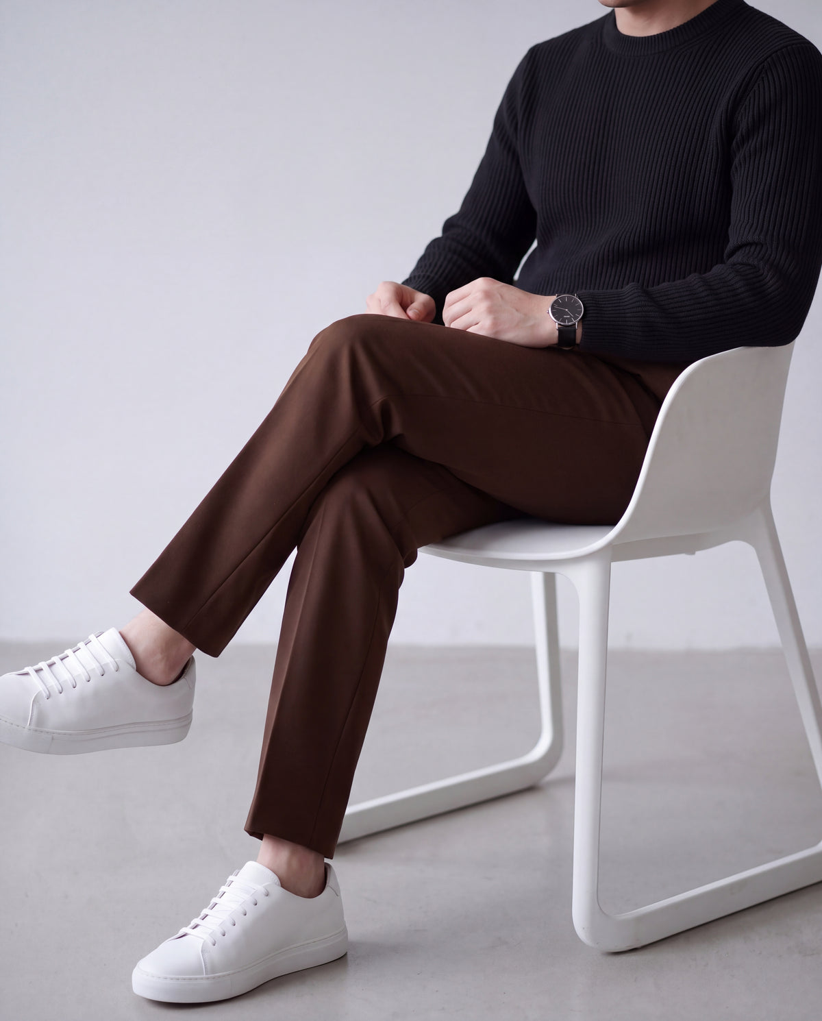 Foundational Classic-Fit Trousers Warm Brown